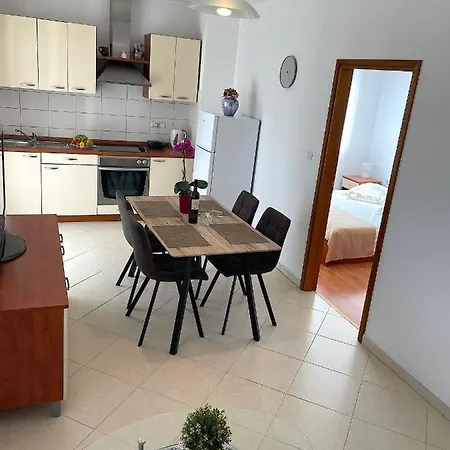 Avelanda Apartment Labin (Istria)